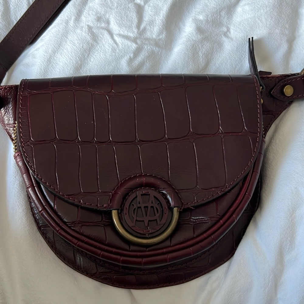 LEATHER BELT BAG WITH LOGO.